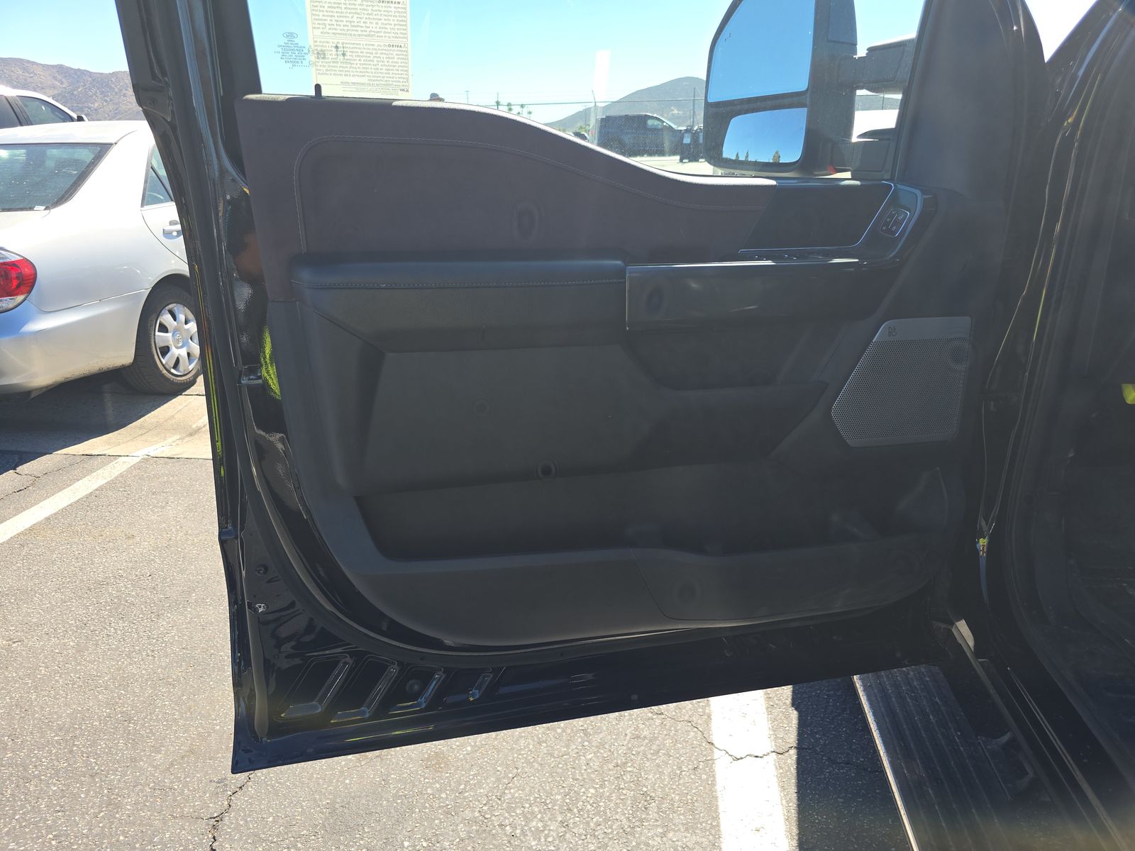 2023 Ford F-150 Lariat AWD