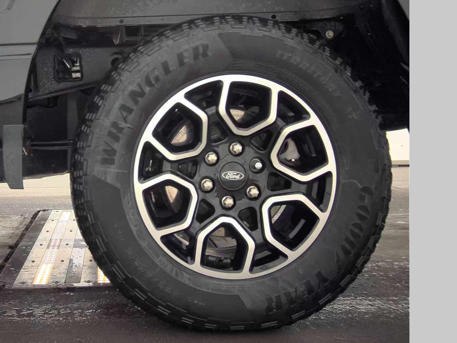 2023 Ford F-150 Hybrid XLT AWD