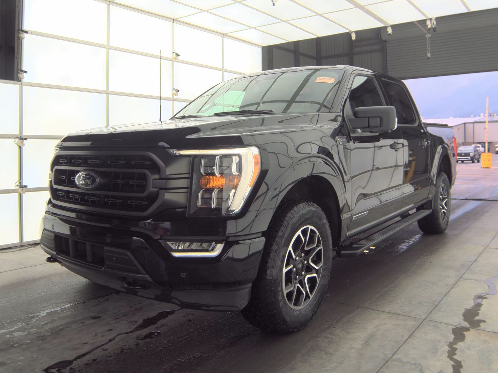 2023 Ford F-150 Hybrid XLT AWD