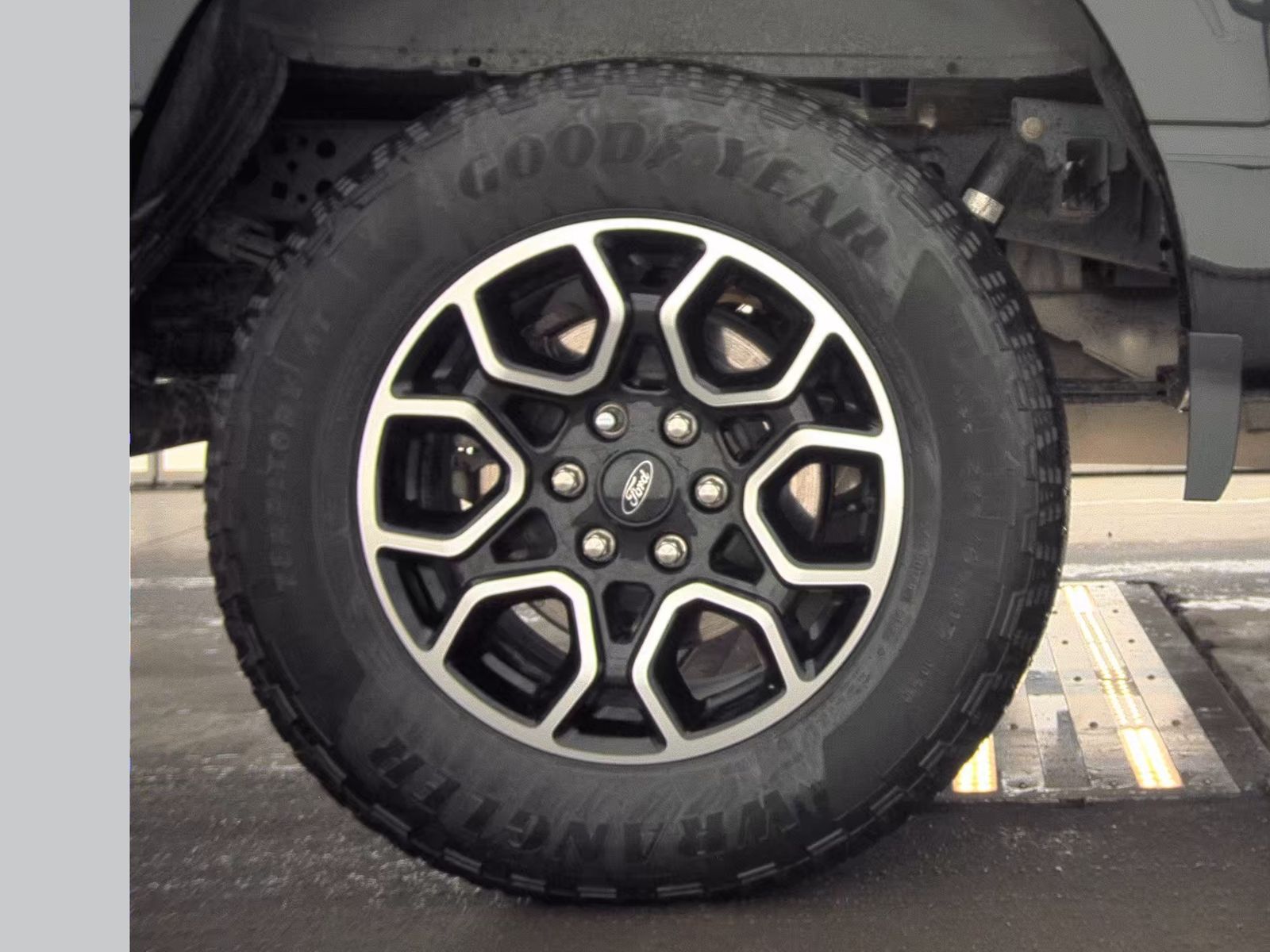 2023 Ford F-150 Hybrid XLT AWD