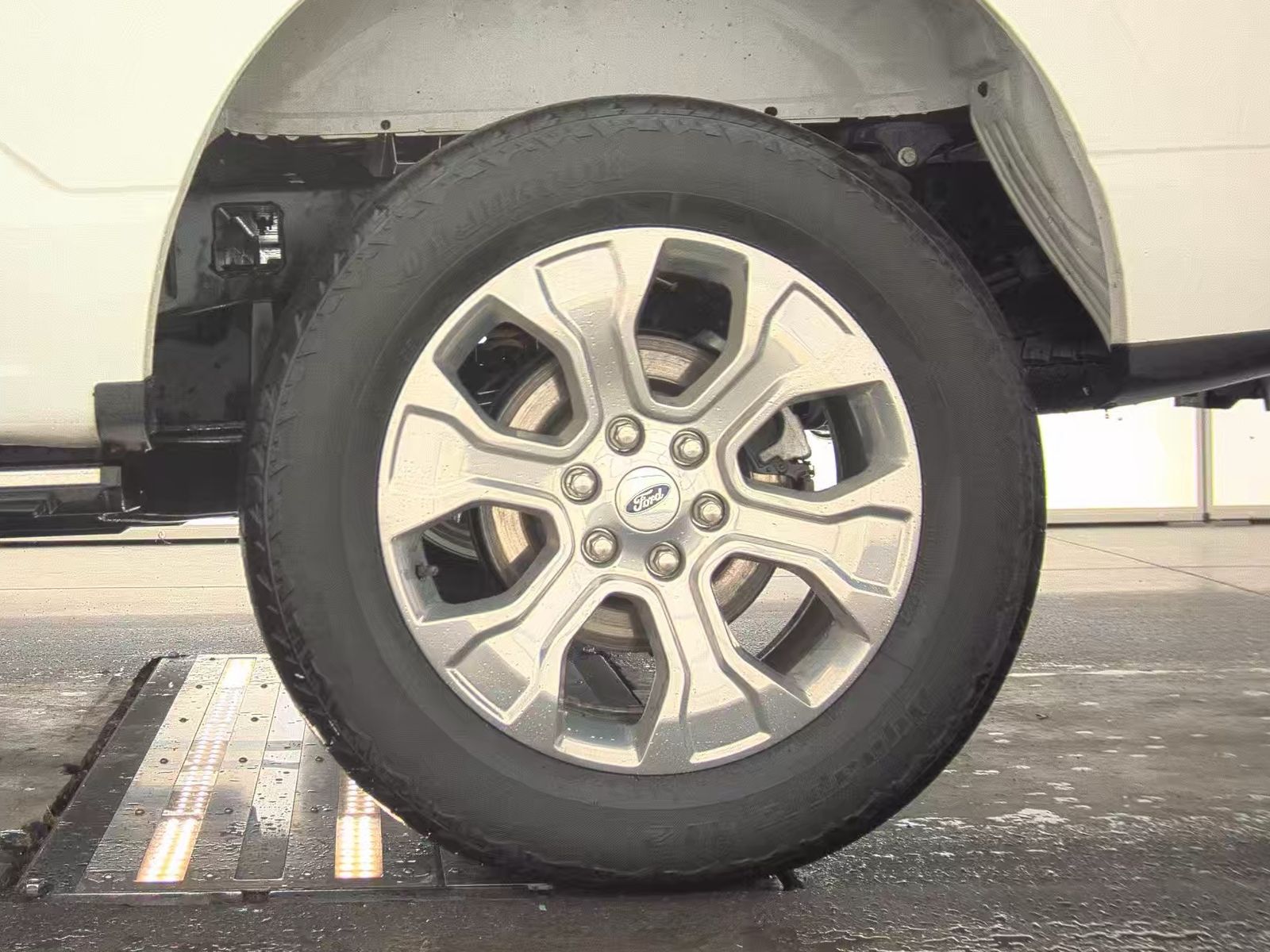 2023 Ford F-150 Hybrid Platinum AWD