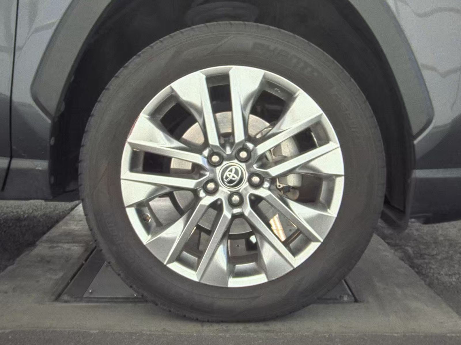 2020 Toyota RAV4 XLE Premium FWD