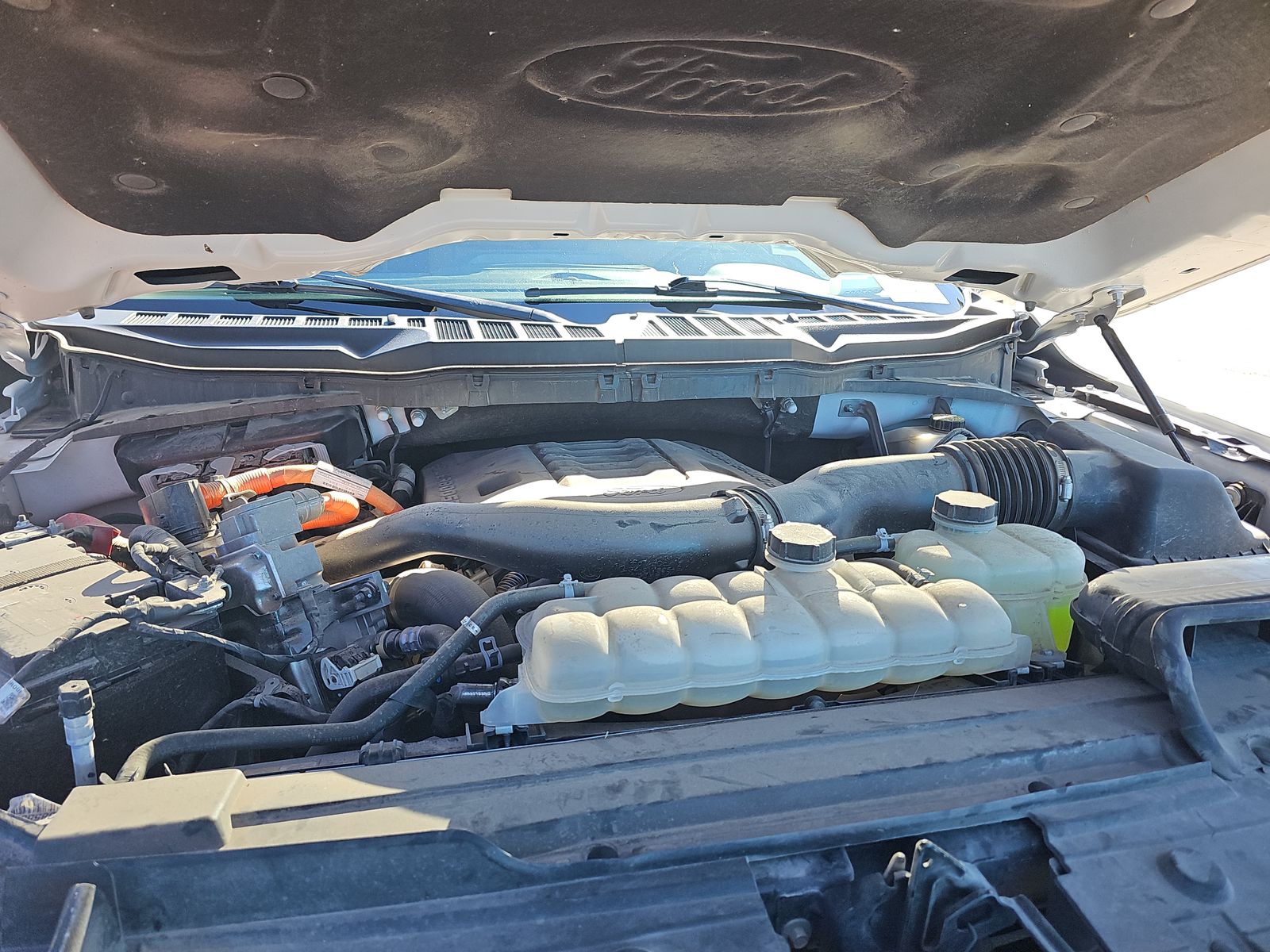 2023 Ford F-150 Hybrid Lariat AWD