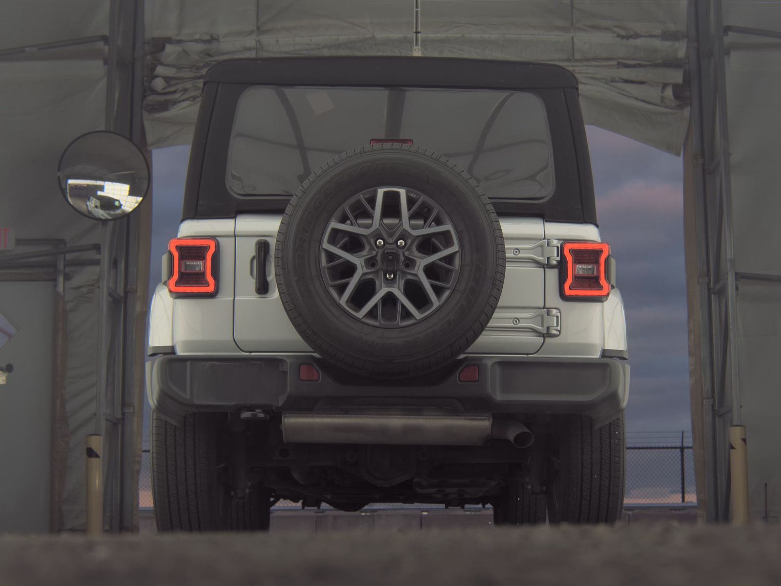 2024 Jeep Wrangler Sahara AWD