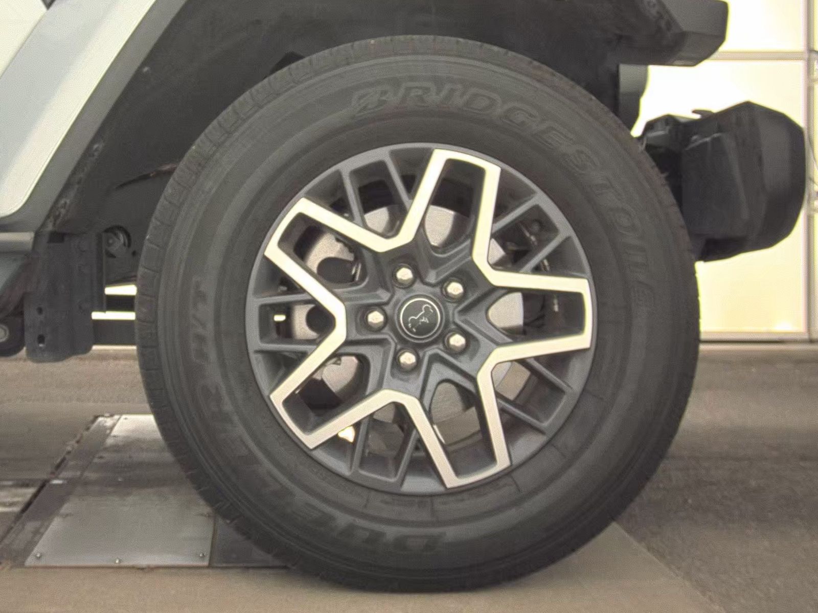 2024 Jeep Wrangler Sahara AWD