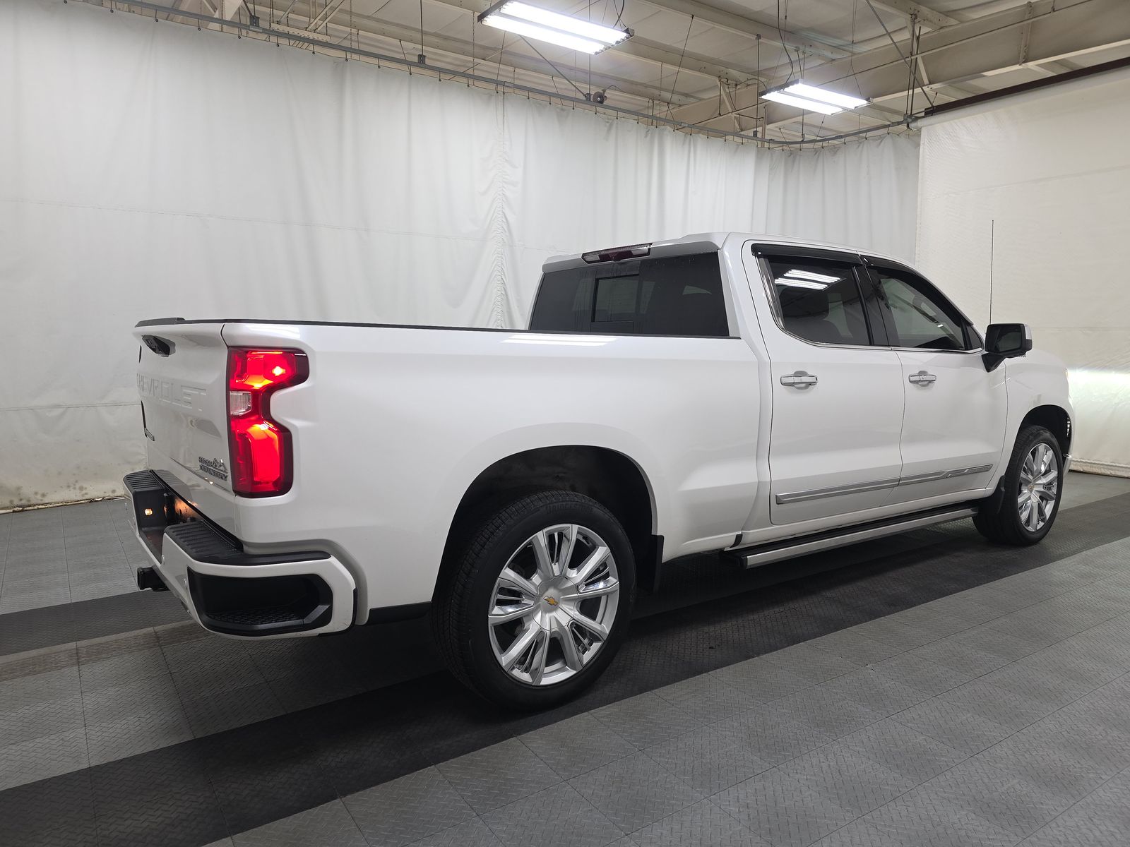 2024 Chevrolet Silverado 1500 High Country AWD