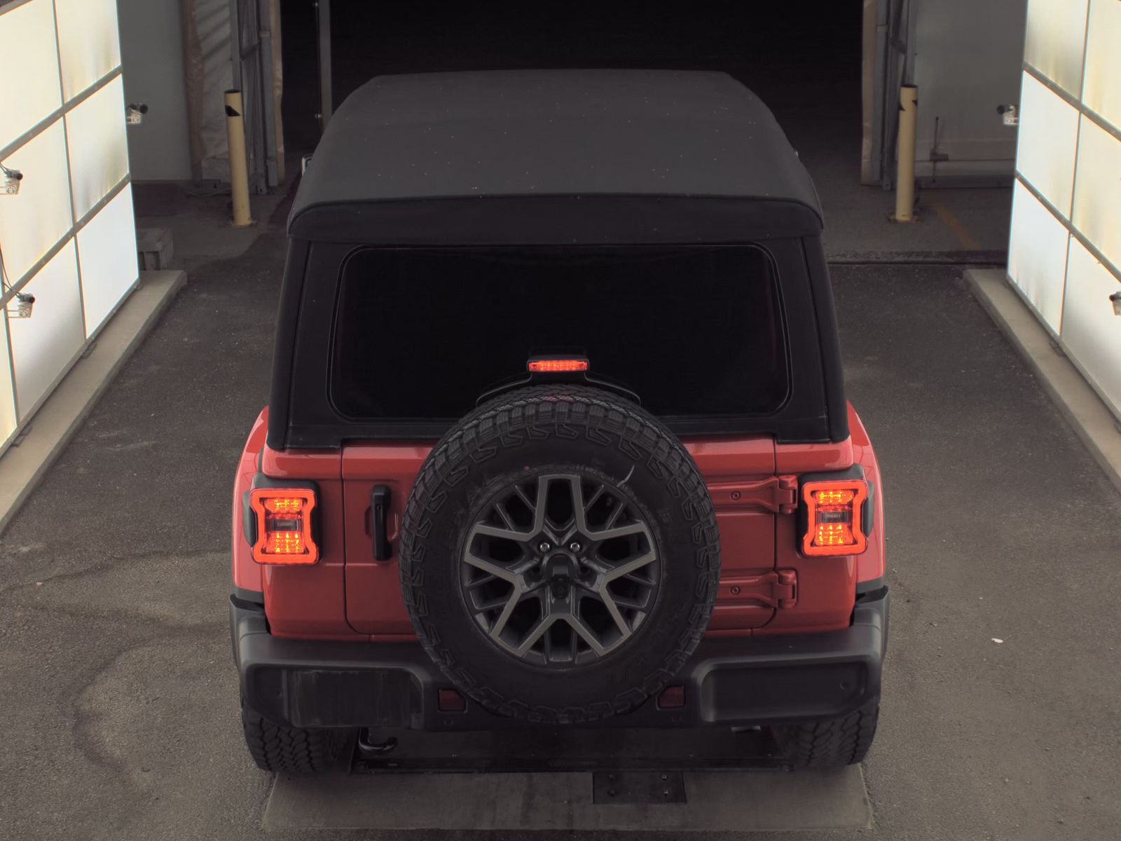 2024 Jeep Wrangler Sahara AWD