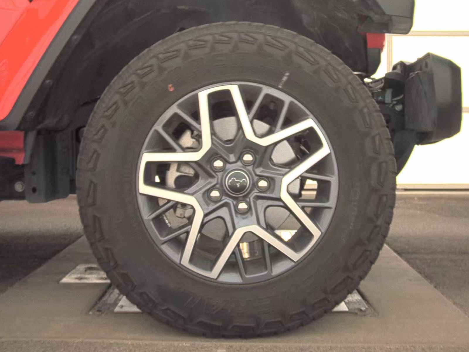 2024 Jeep Wrangler Sahara AWD