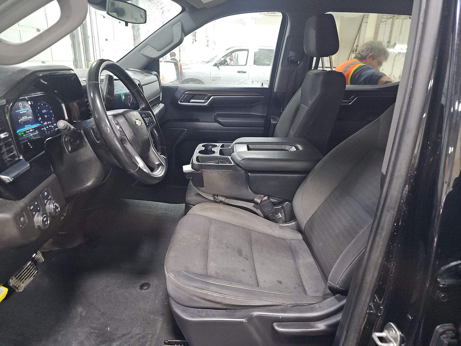 2023 Chevrolet Silverado 1500 LT AWD