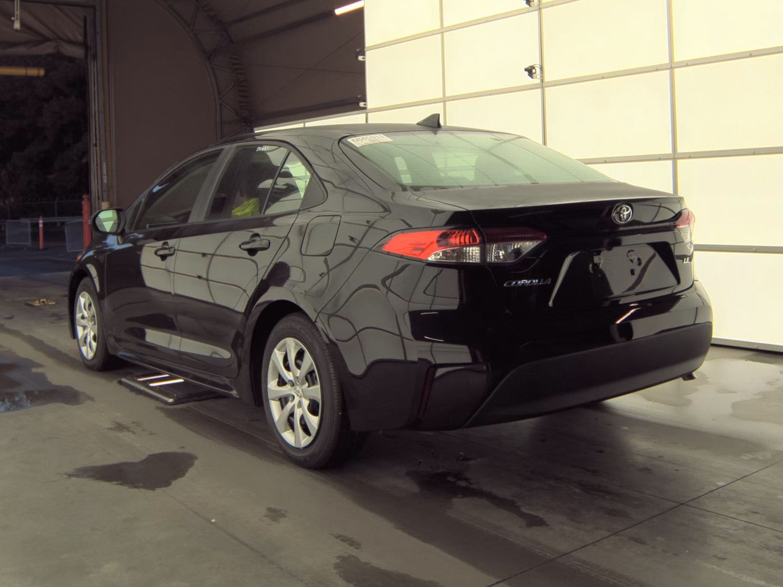 2025 Toyota Corolla LE FWD