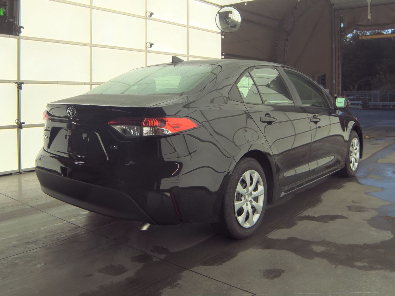 2025 Toyota Corolla LE FWD