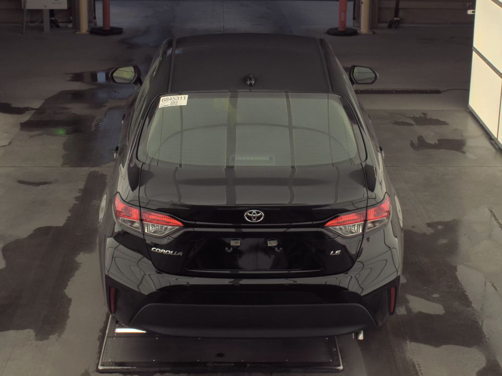 2025 Toyota Corolla LE FWD