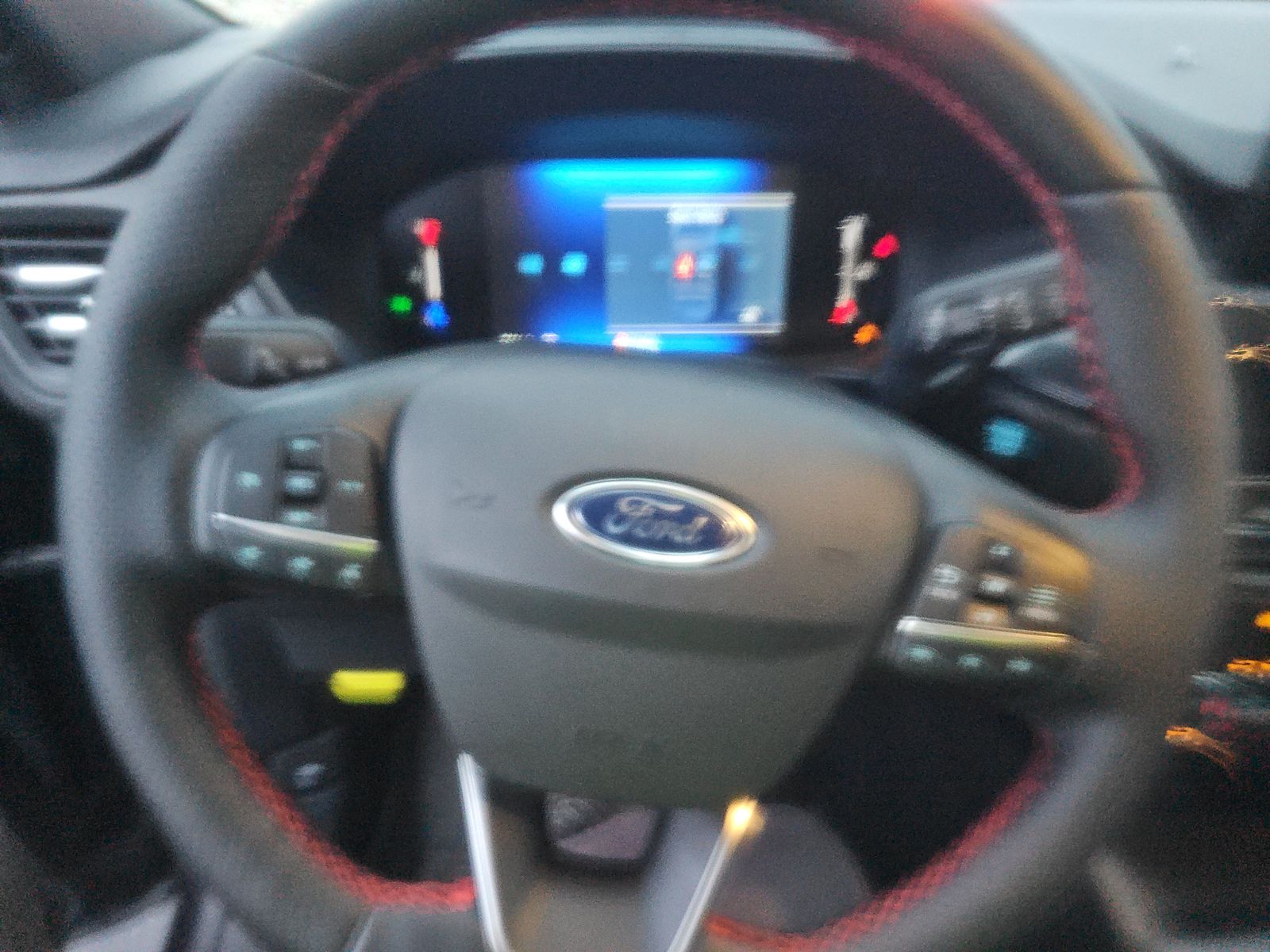 2025 Ford Escape Hybrid ST-Line Elite AWD
