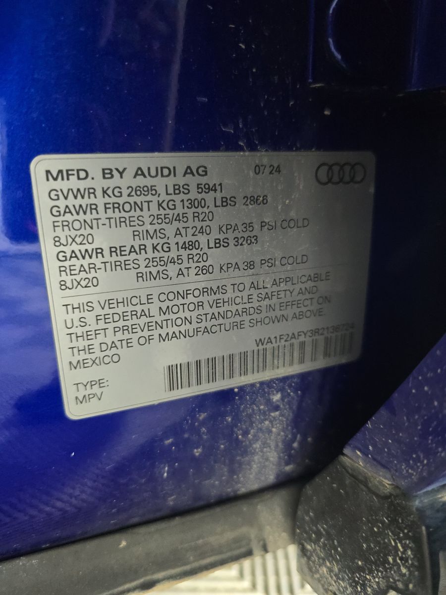 2024 Audi Q5 e Plug-In Hybrid S line Prestige AWD