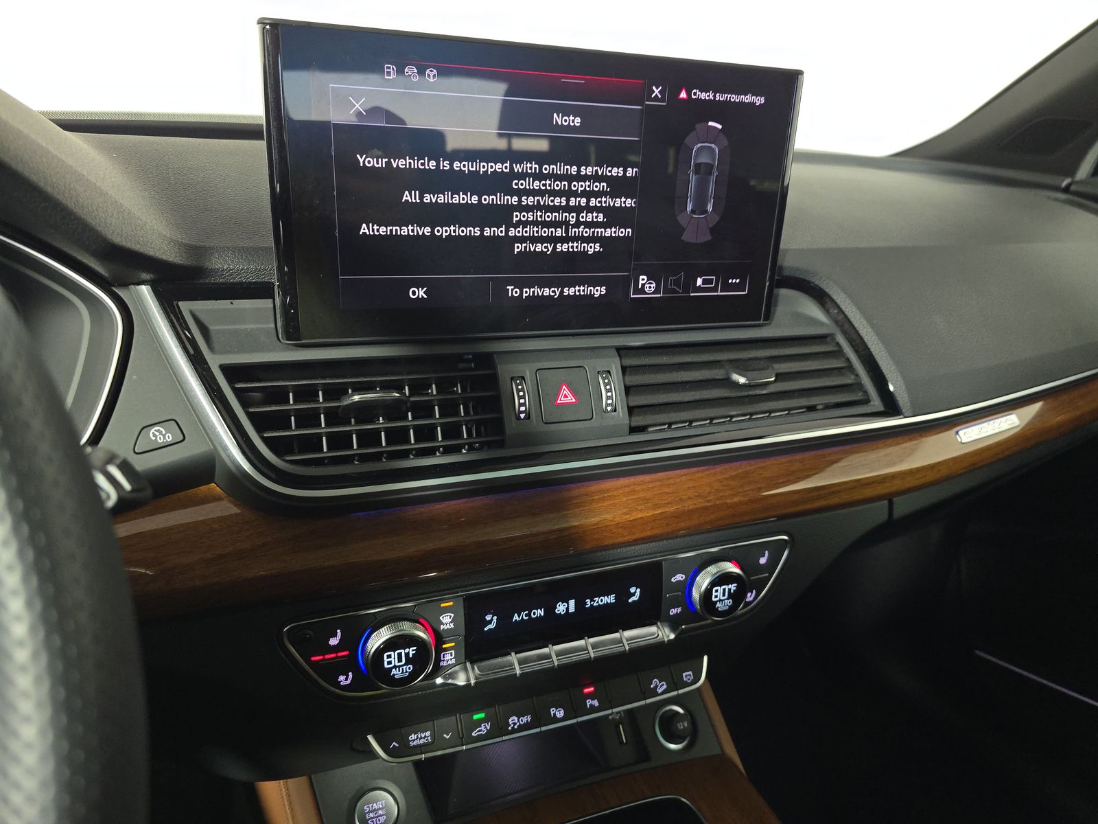 2024 Audi Q5 e Plug-In Hybrid S line Prestige AWD