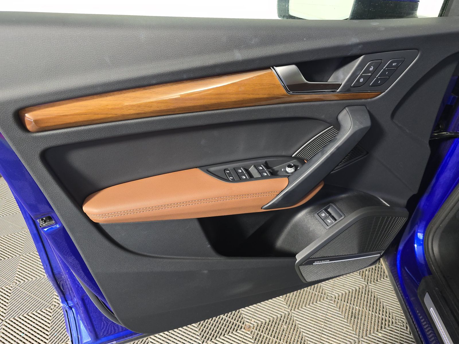 2024 Audi Q5 e Plug-In Hybrid S line Prestige AWD