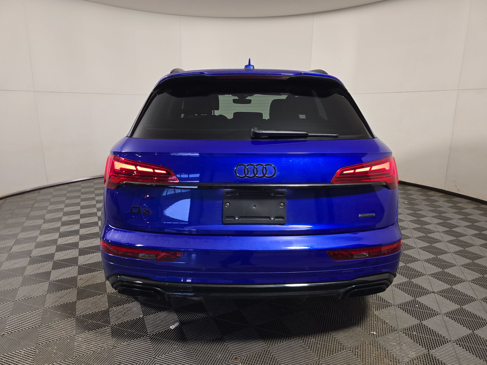 2024 Audi Q5 e Plug-In Hybrid S line Prestige AWD