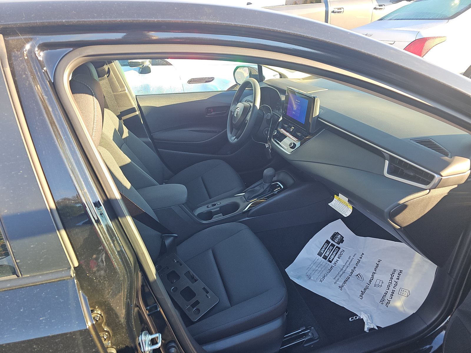 2025 Toyota Corolla LE FWD