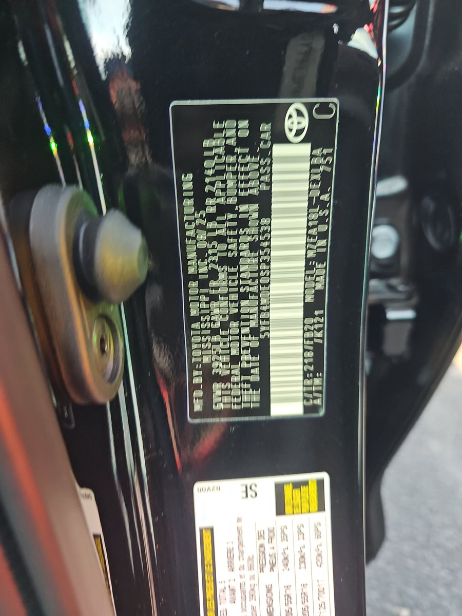 2025 Toyota Corolla LE FWD