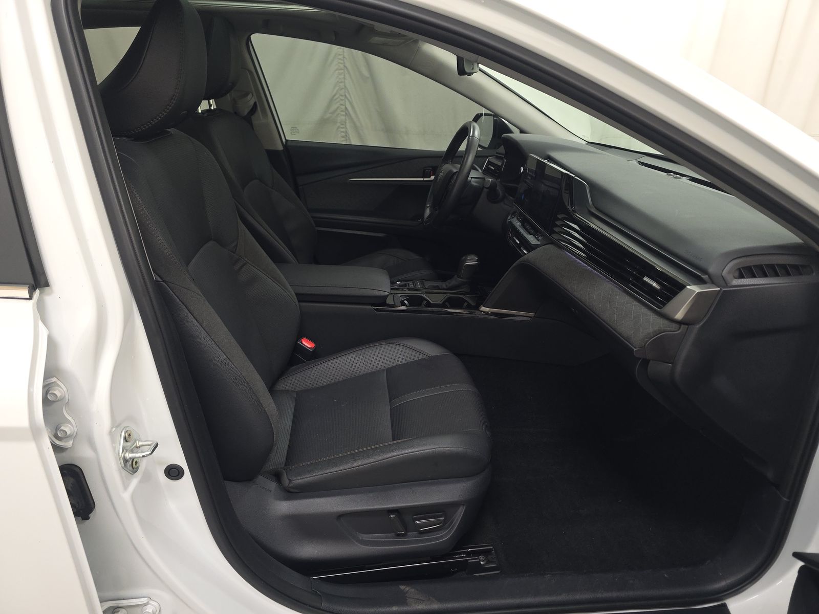 2025 Toyota Camry XLE AWD