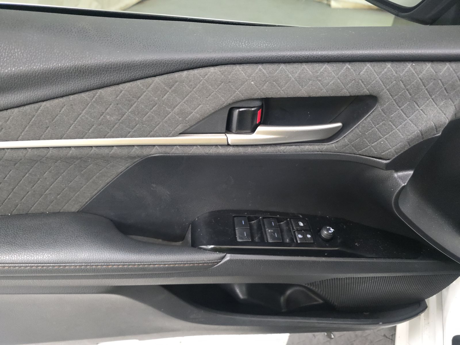 2025 Toyota Camry XLE AWD