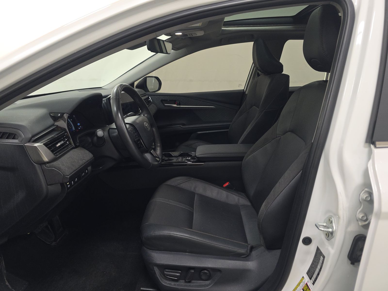 2025 Toyota Camry XLE AWD