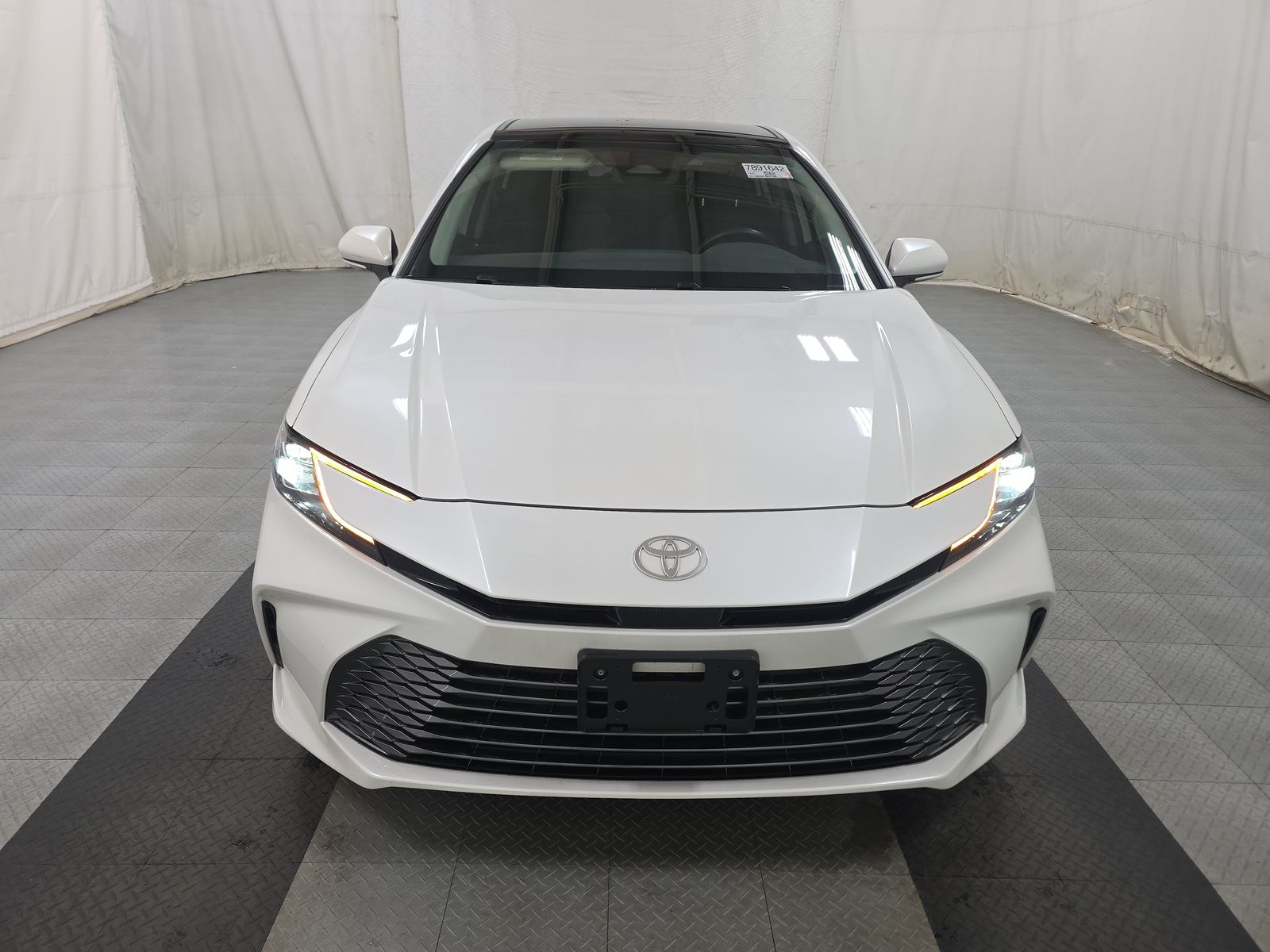 2025 Toyota Camry XLE AWD