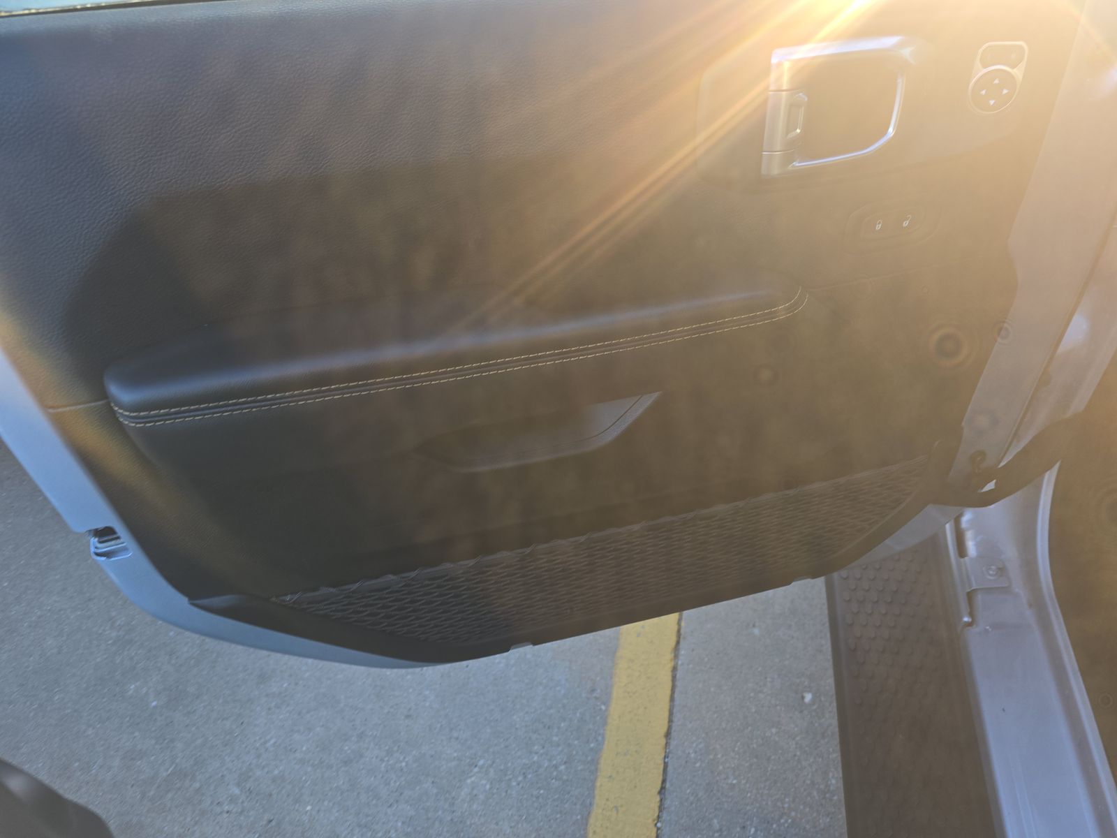 2024 Jeep Wrangler Sahara AWD