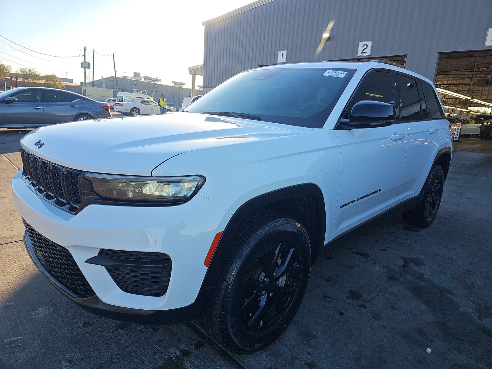 2024 Jeep Grand Cherokee Altitude AWD