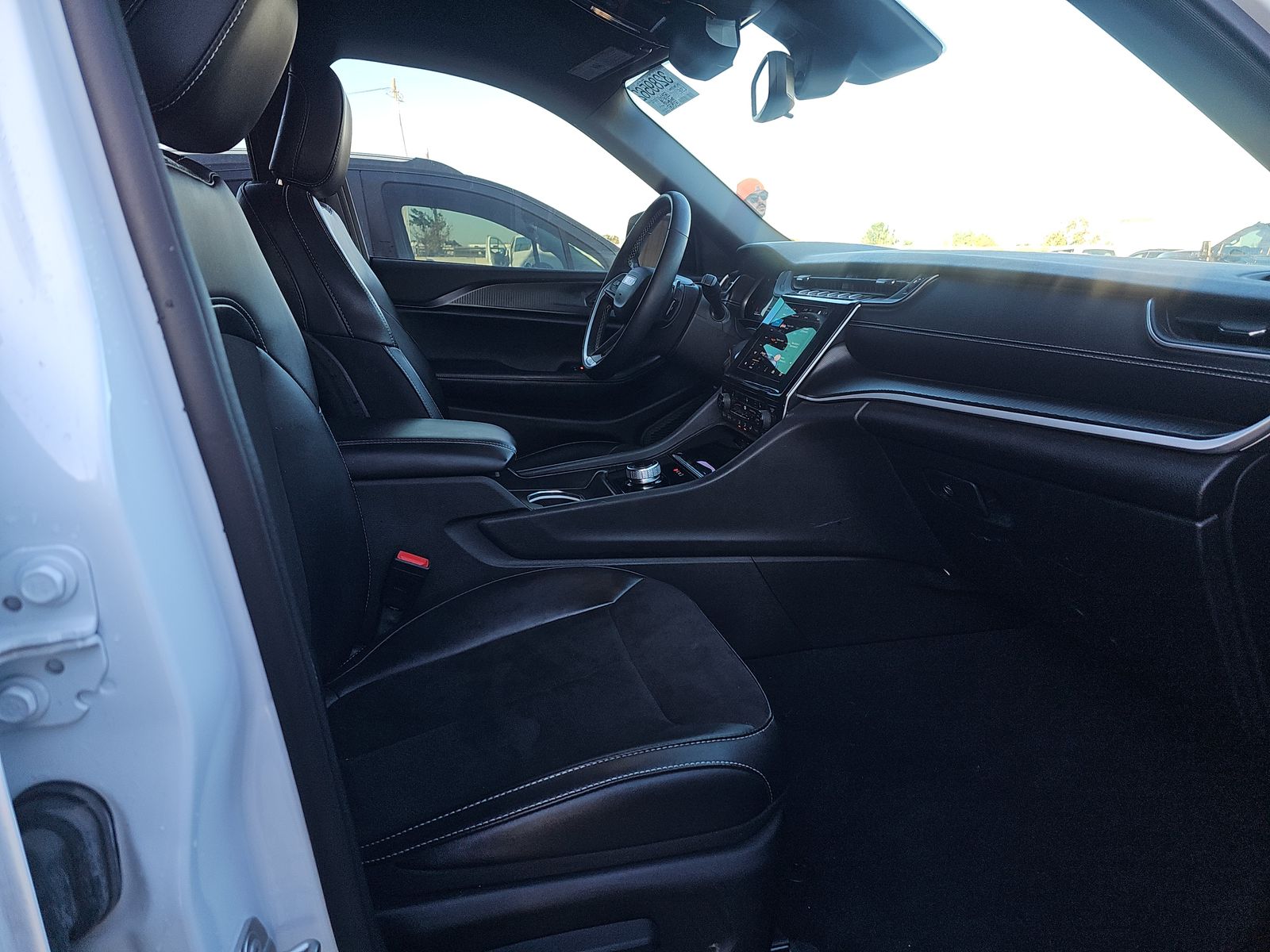 2024 Jeep Grand Cherokee Altitude AWD