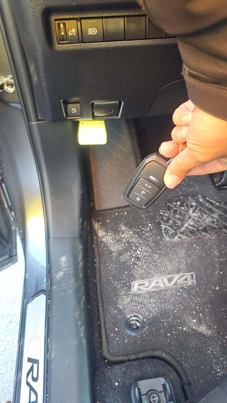 2025 Toyota RAV4 Hybrid XLE AWD