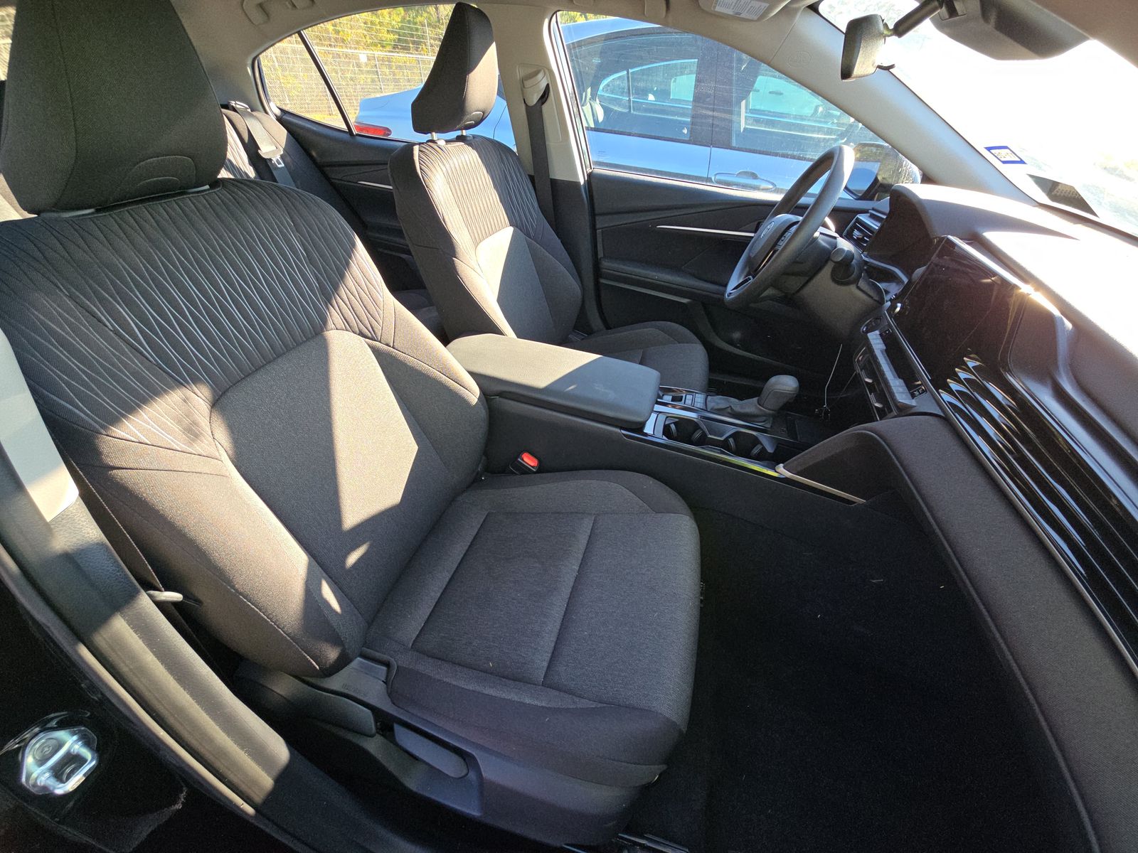 2025 Toyota Camry LE FWD