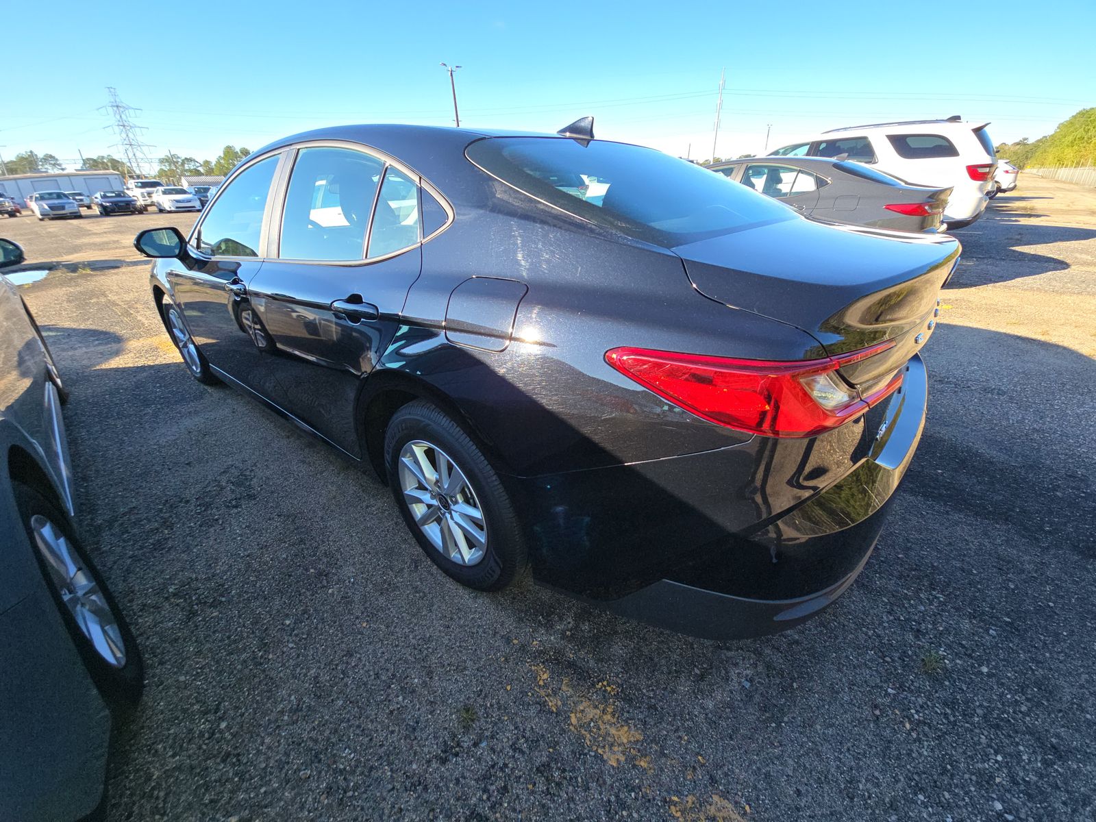 2025 Toyota Camry LE FWD