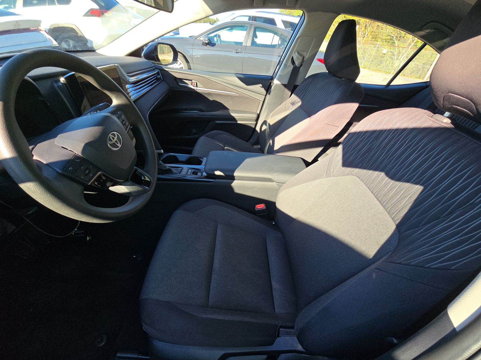 2025 Toyota Camry LE FWD