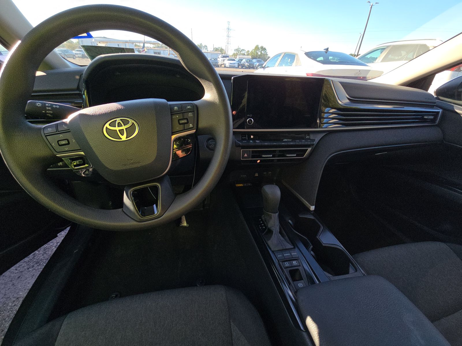 2025 Toyota Camry LE FWD