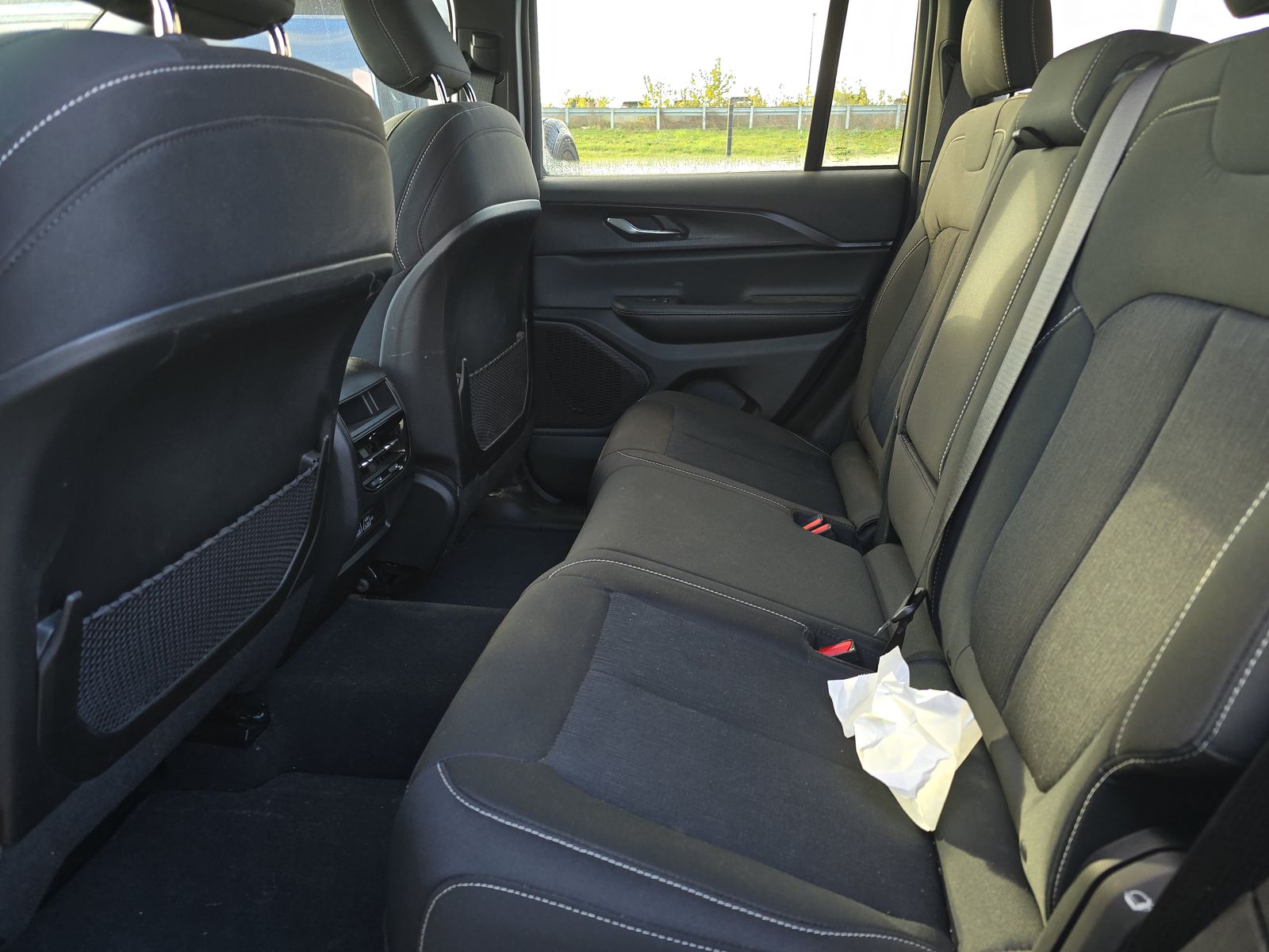 2024 Jeep Grand Cherokee Laredo AWD