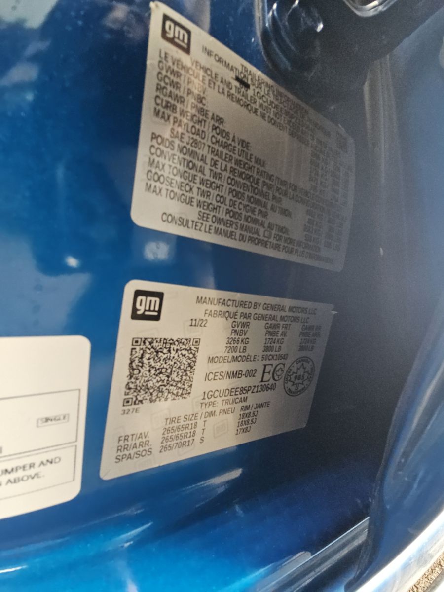 2023 Chevrolet Silverado 1500 RST AWD