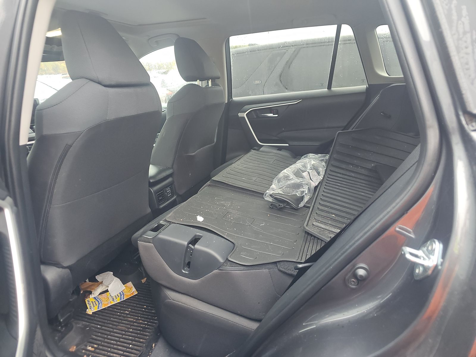 2025 Toyota RAV4 XLE AWD