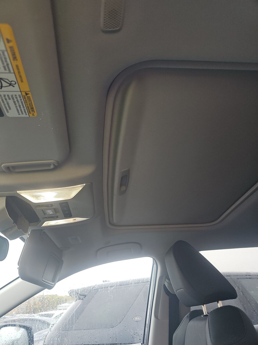 2025 Toyota RAV4 XLE AWD