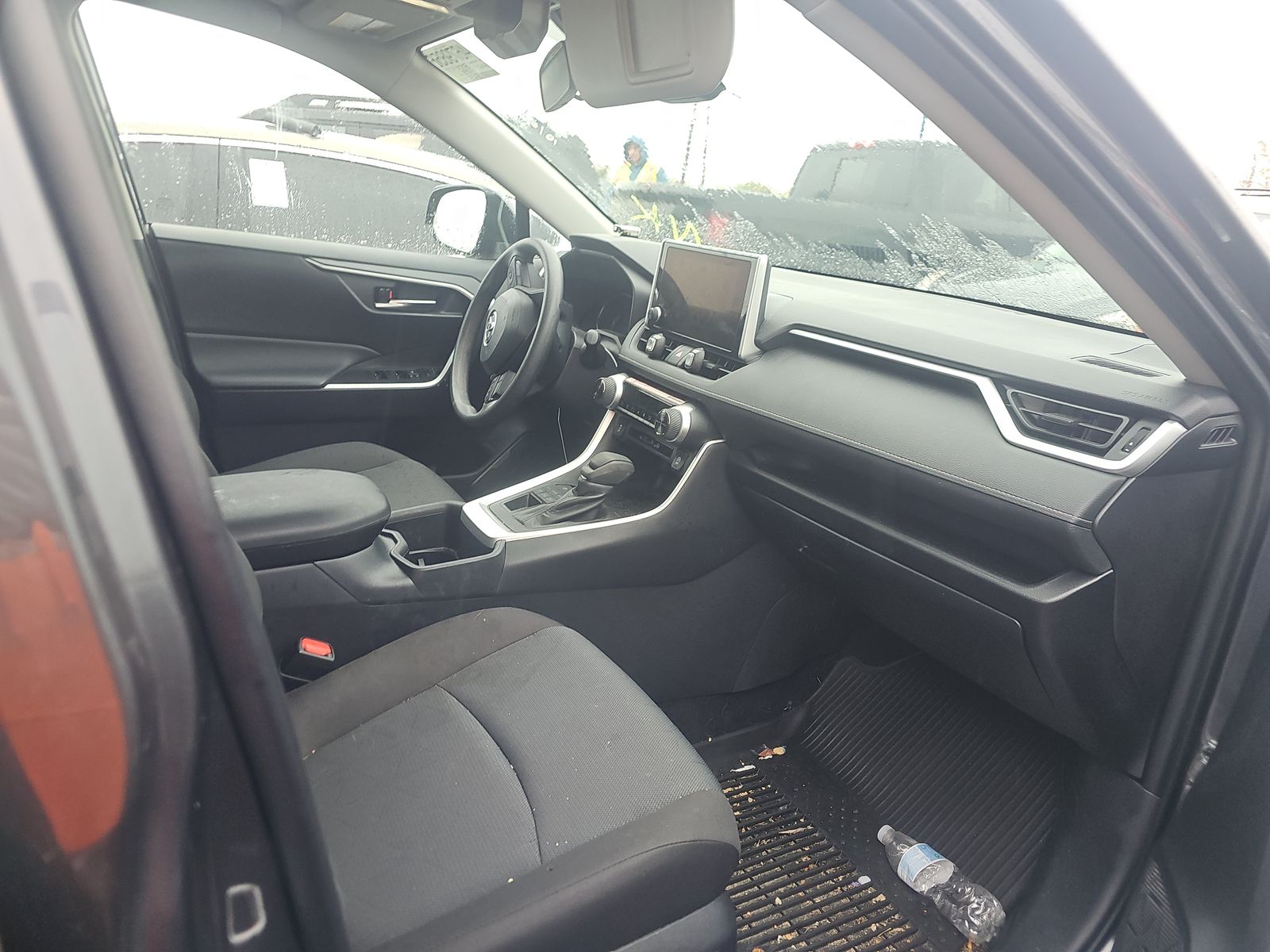 2025 Toyota RAV4 XLE AWD