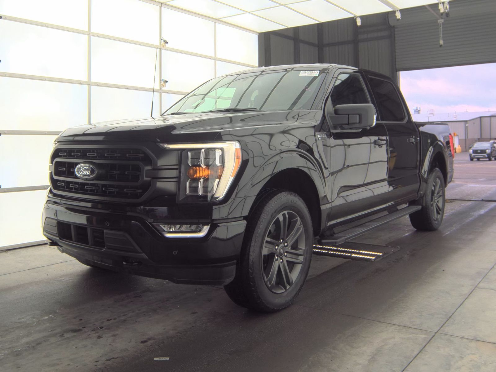 2023 Ford F-150 XLT AWD