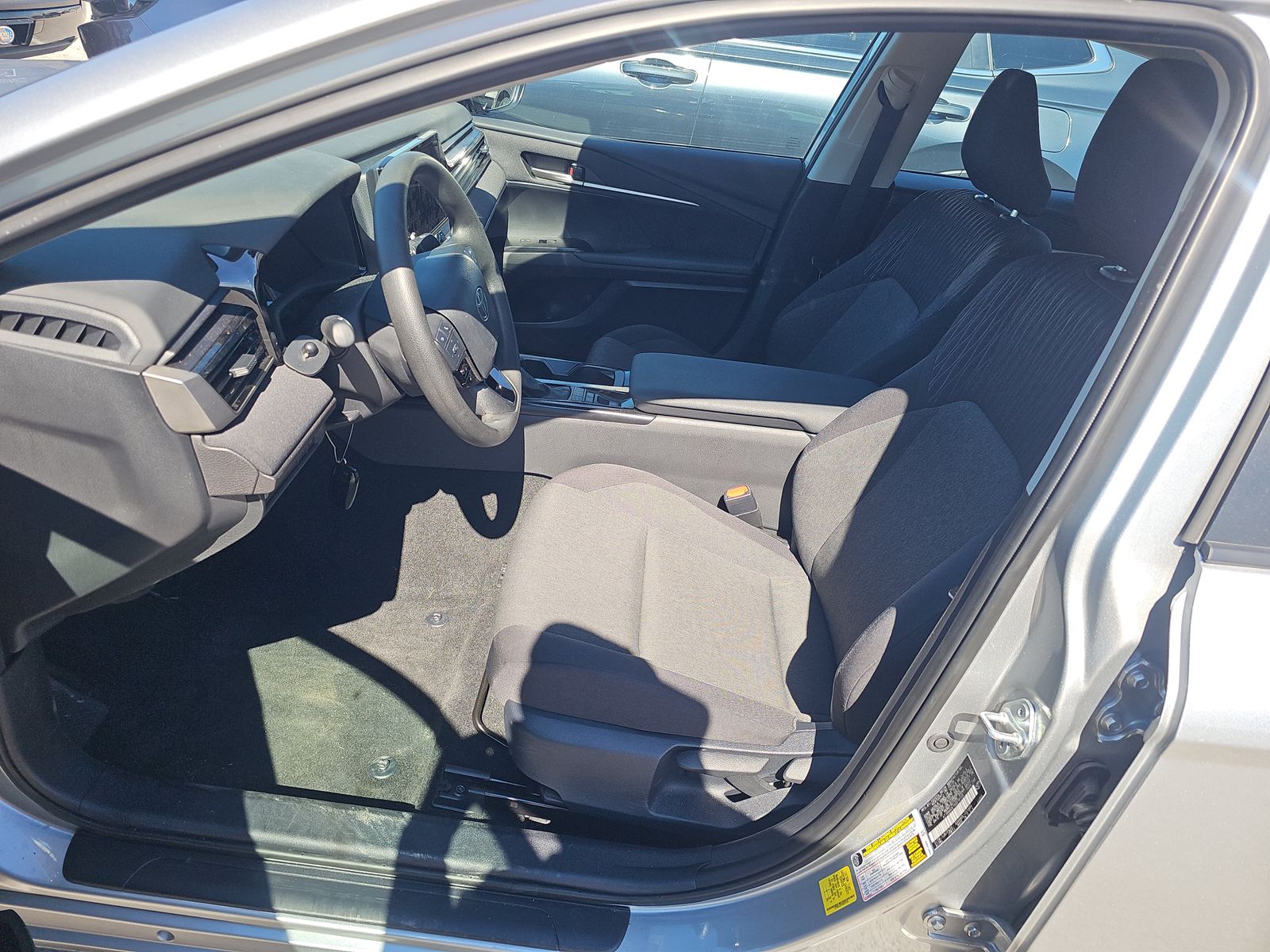 2025 Toyota Camry LE FWD