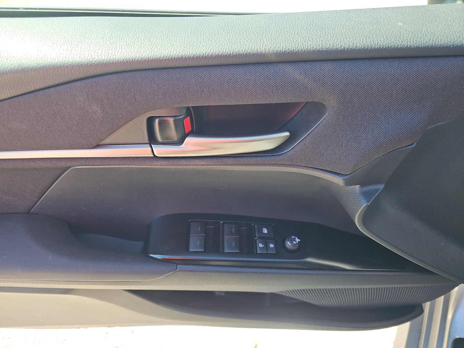 2025 Toyota Camry LE FWD