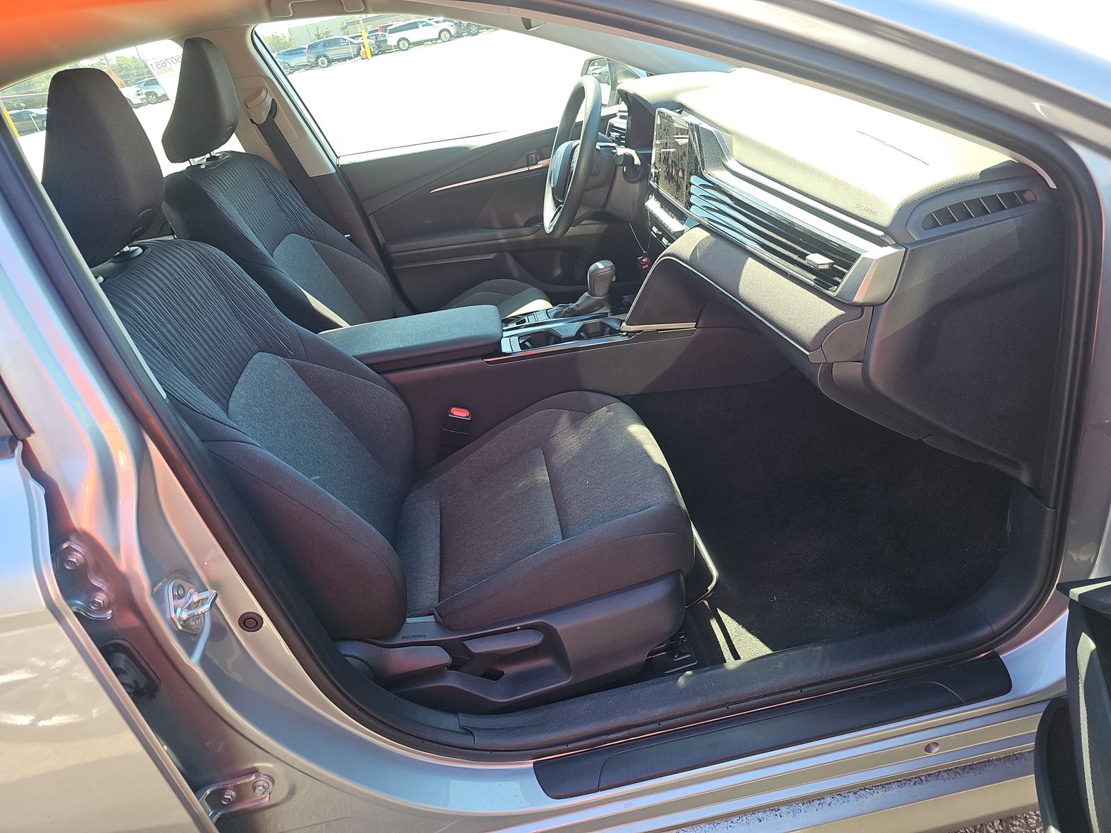 2025 Toyota Camry LE FWD