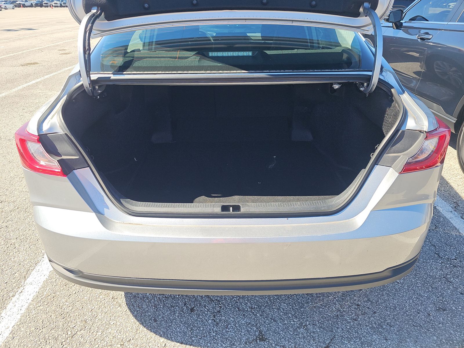 2025 Toyota Camry LE FWD