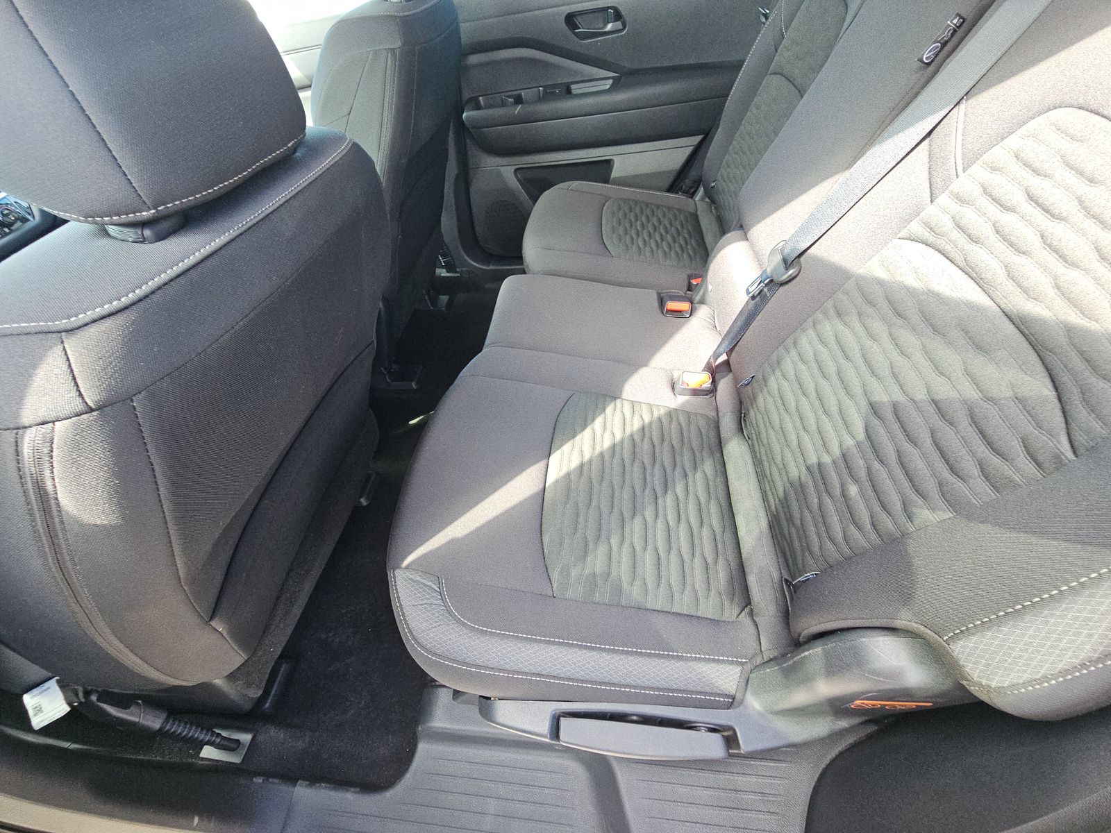 2025 Nissan Pathfinder SV FWD