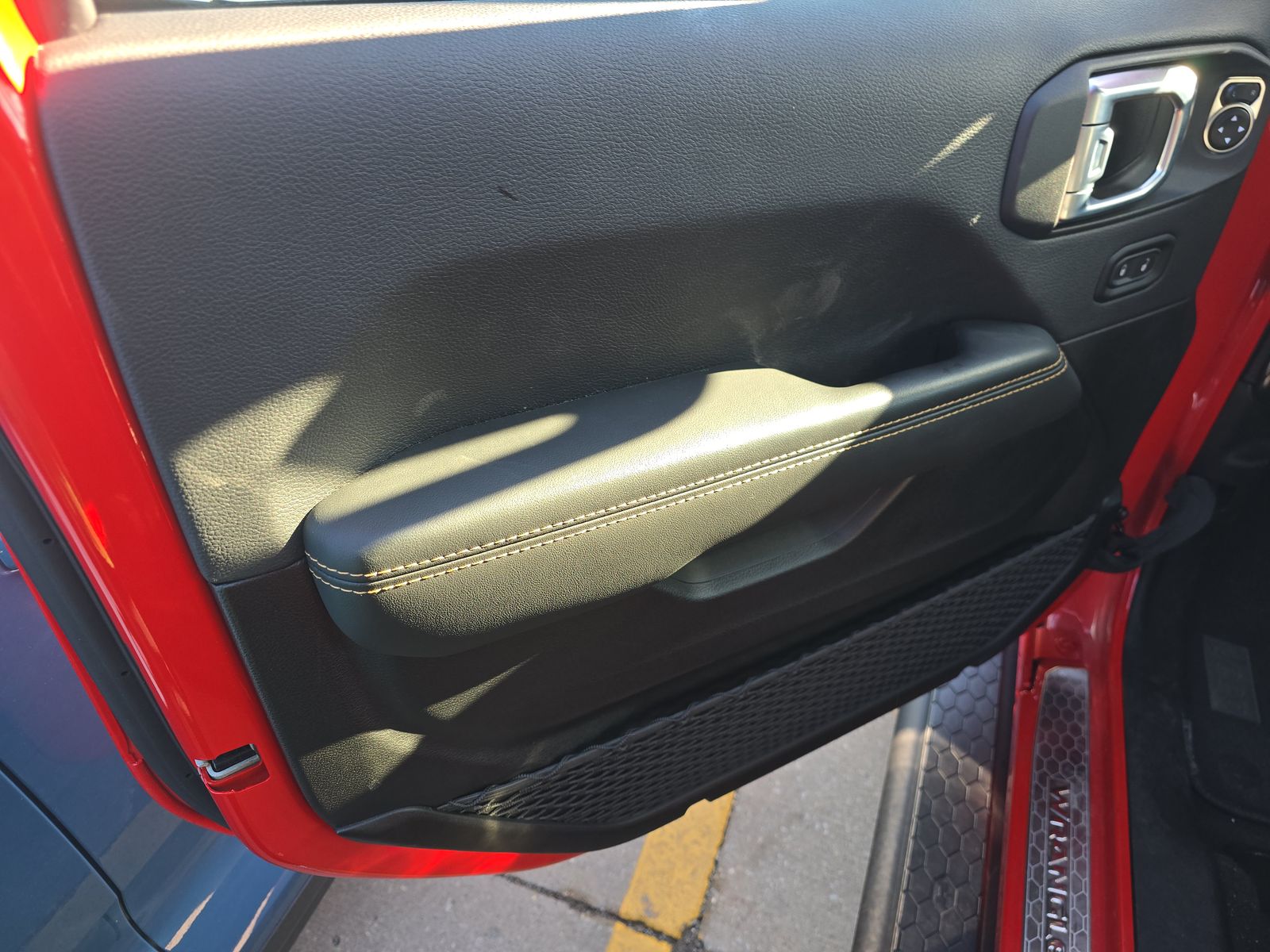 2024 Jeep Wrangler Sahara AWD