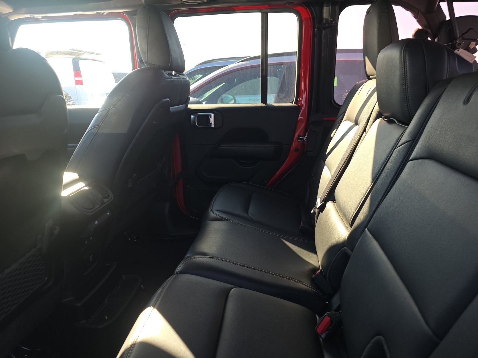 2024 Jeep Wrangler Sahara AWD