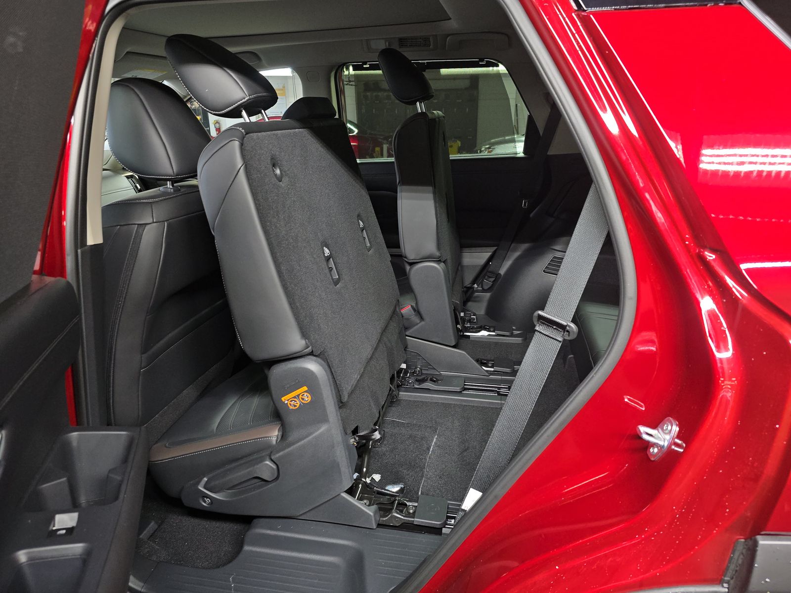 2025 Nissan Pathfinder Platinum FWD