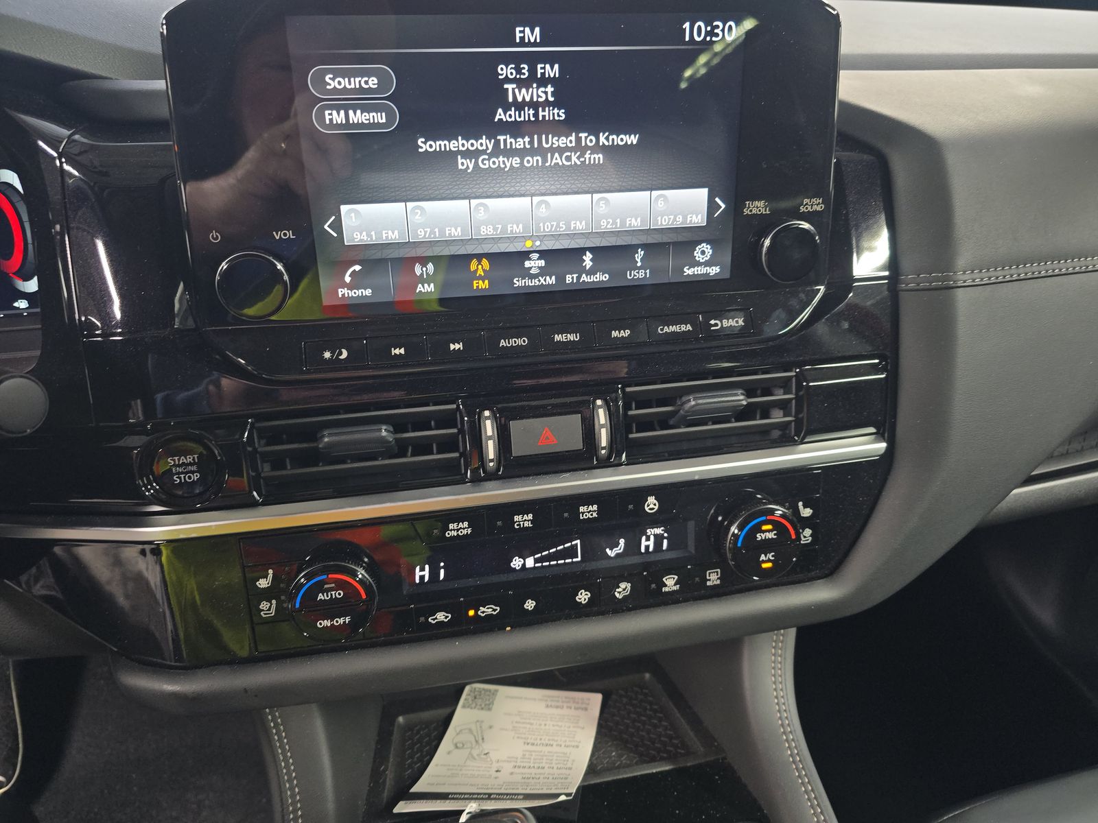 2025 Nissan Pathfinder Platinum FWD